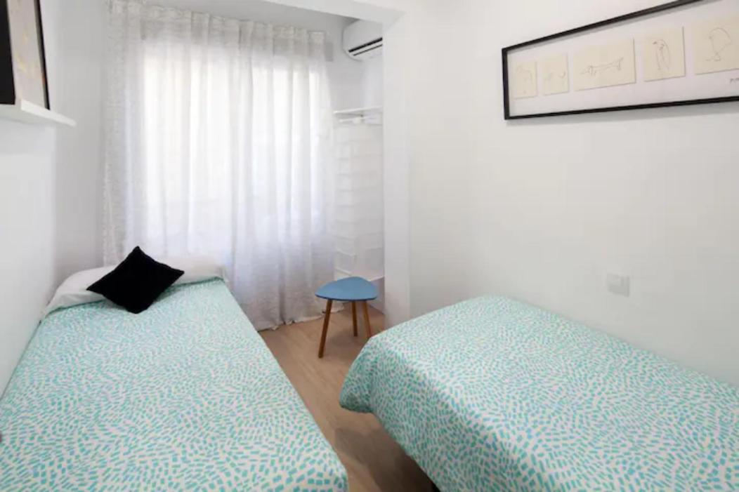 Garcia Briz Apartments Malaga Bagian luar foto
